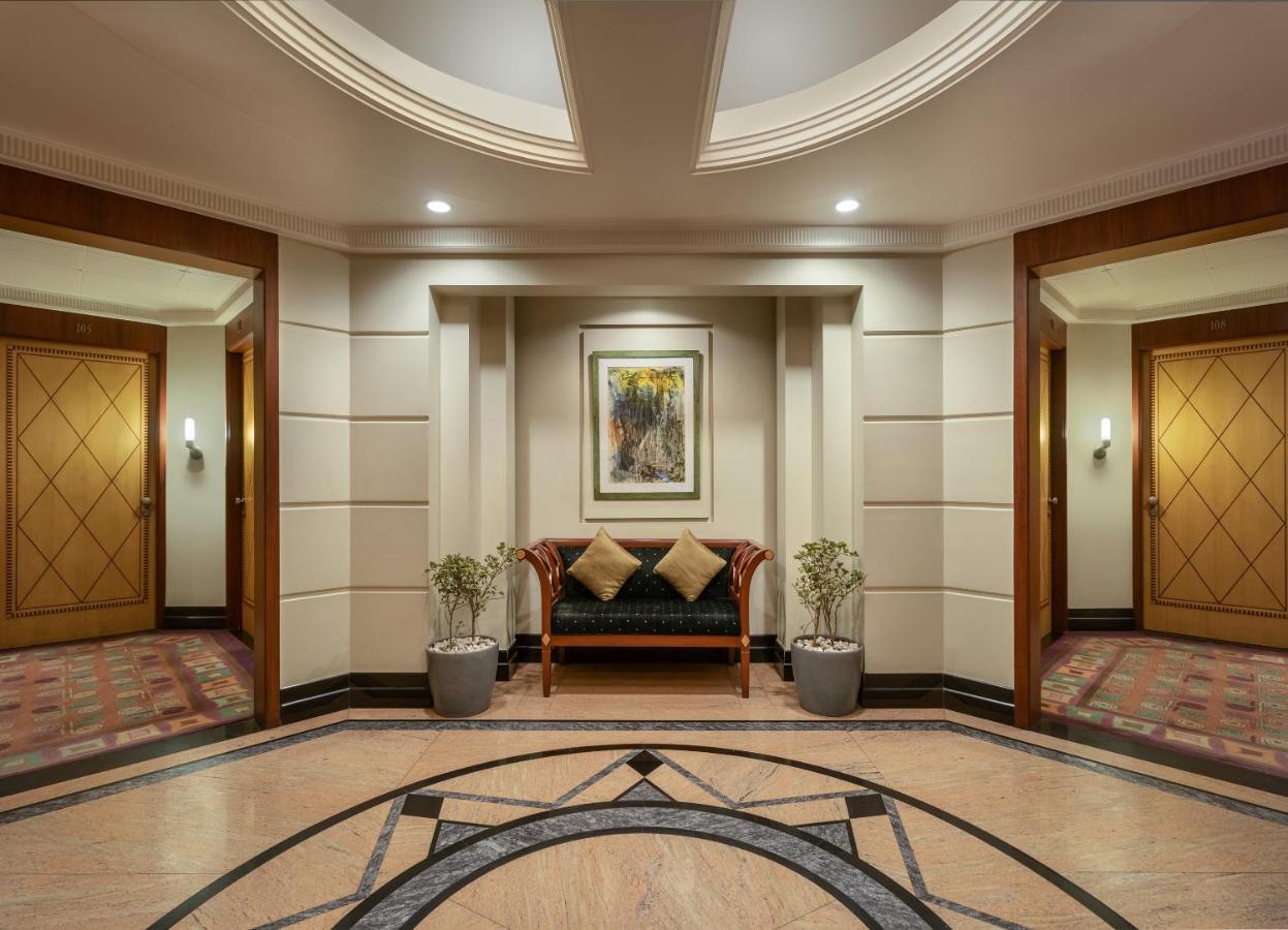 Sarovar Portico Kalupur アーメダバード エクステリア 写真