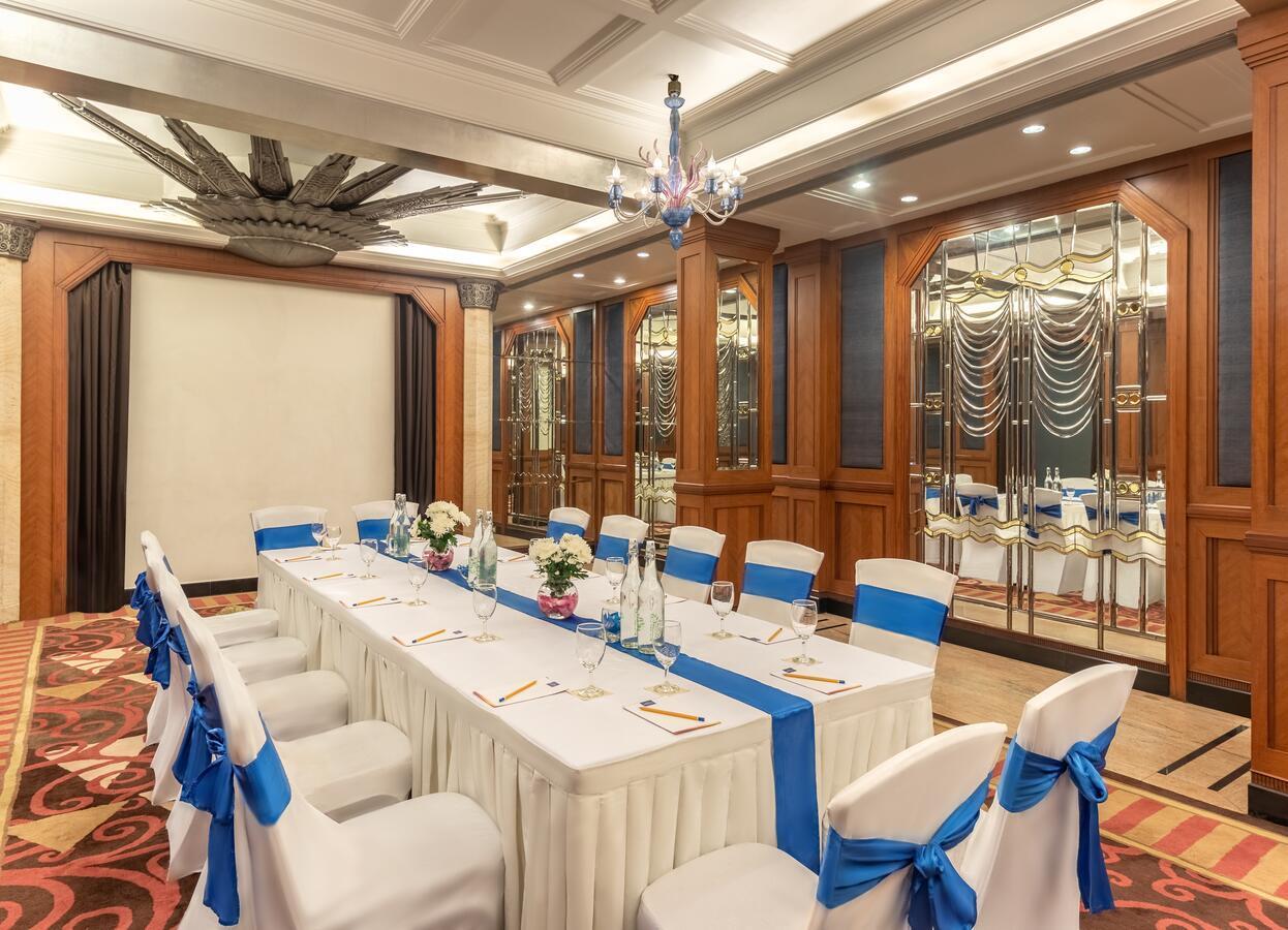 Sarovar Portico Kalupur アーメダバード エクステリア 写真